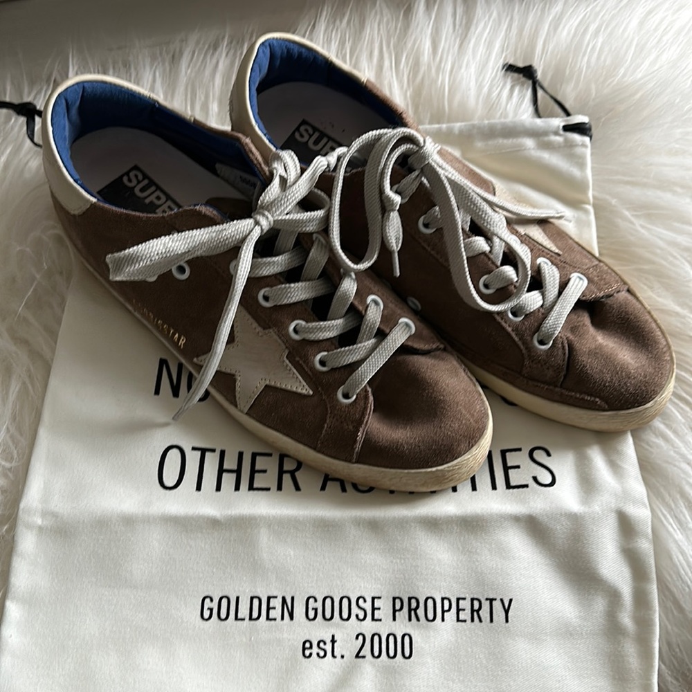 Golden goose superstar. Mint